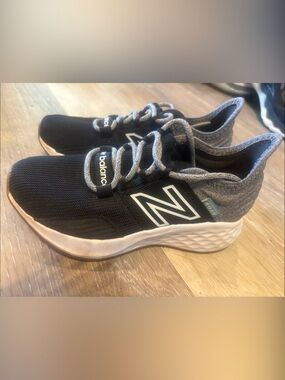 New Balance Black & Gray Slip-On Knit Sneakers